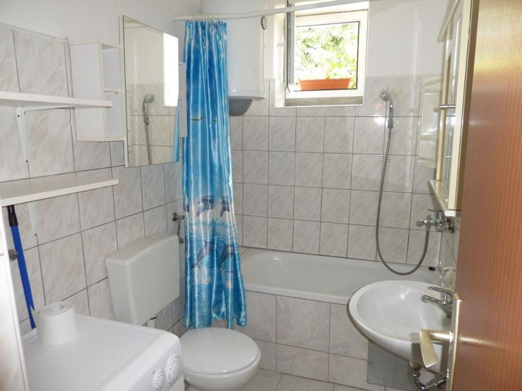 Apartment Ines Novi Vinodolski Ruang foto