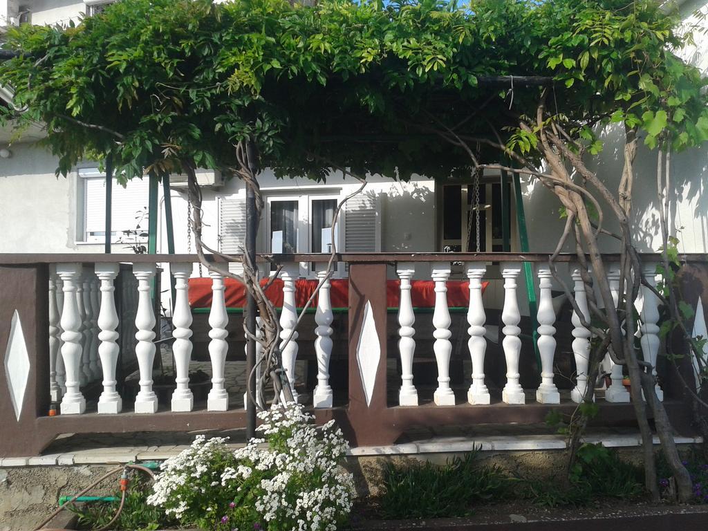 Apartment Ines Novi Vinodolski Bagian luar foto