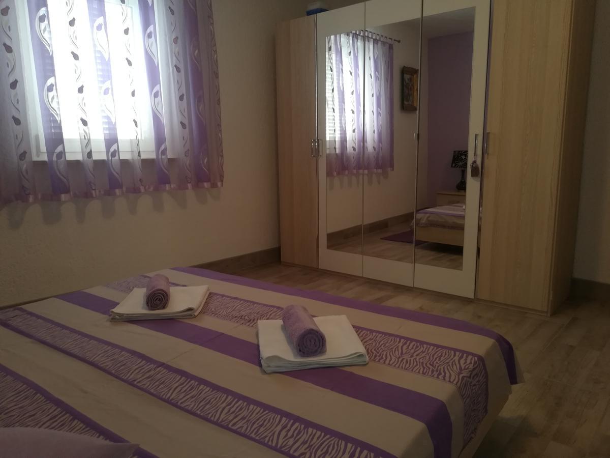 Apartment Ines Novi Vinodolski Bagian luar foto